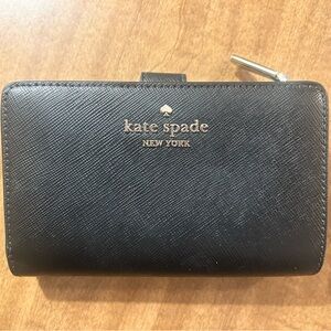 Kate Spade Madison black wallet NWOT